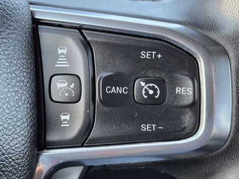 Certified 2025 RAM 1500 Laramie AWD/4WD image 17