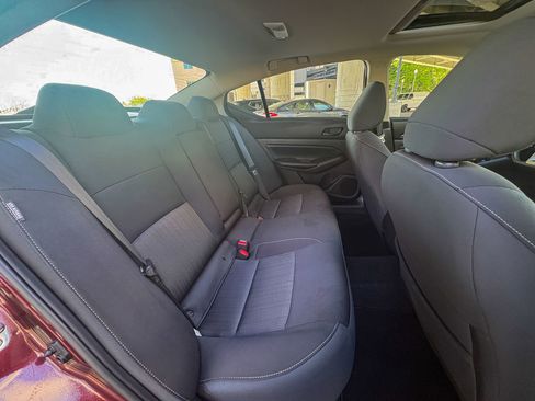 Used 2024 Nissan Altima 2.5 SV w/ SV Premium Package AWD/4WD image 28