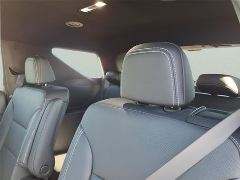 New 2026 Chevrolet Traverse LT w/ Driver Confidence Package image 11