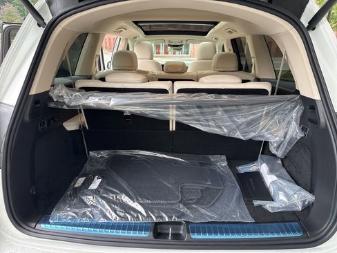 Certified 2025 Mercedes-Benz GLS 450 4MATIC image 28