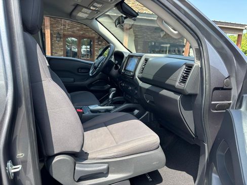 Used 2022 Nissan Frontier S w/ Technology Package AWD/4WD image 9