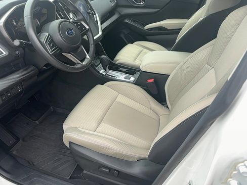 Used 2024 Subaru Ascent Premium w/ Convenience Package image 11