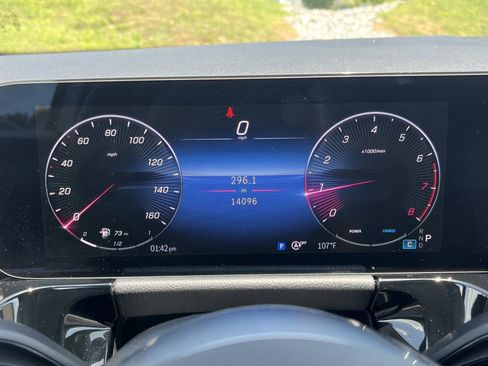 Certified 2025 Mercedes-Benz GLA 250 image 35