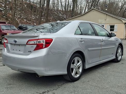 Used 2014 Toyota Camry SE w/ Moonroof Package image 7