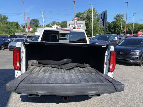 Used 2020 GMC Sierra 1500 AT4 w/ AT4 Premium Package AWD/4WD image 7