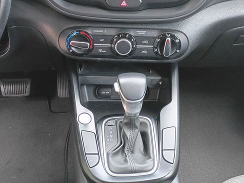 Used 2020 Kia Soul GT-Line w/ GT 2.0L Power Sunroof Package FWD image 19