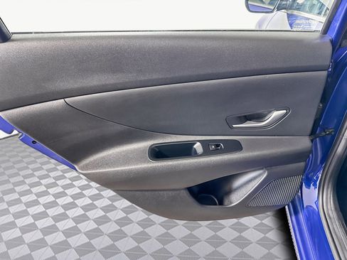 Used 2021 Hyundai Elantra SEL image 26