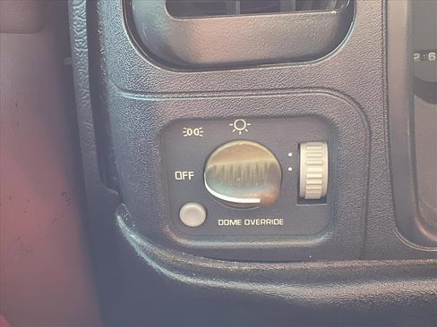 Used 1998 GMC Sierra 1500 SL w/ Regional Marketing Option Pkg image 15