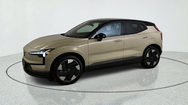 New 2026 Volvo EX30 Ultra w/ Protection Package AWD/4WD image 3
