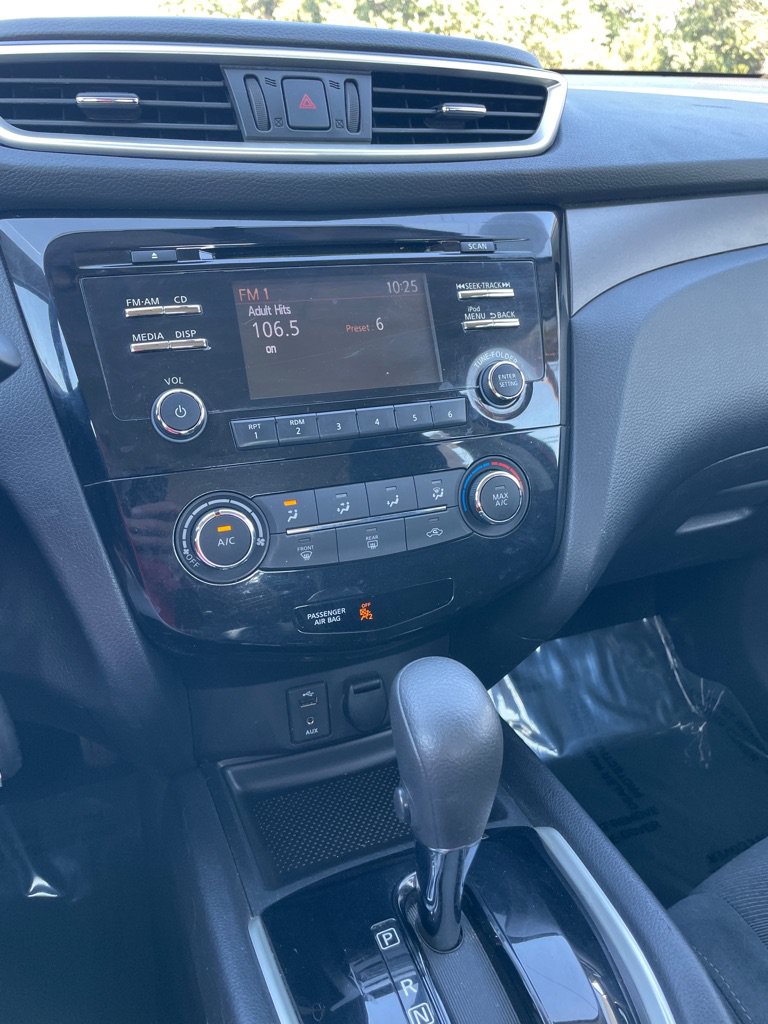 Used 2014 Nissan Rogue S AWD/4WD image 13