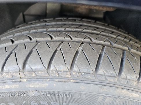 Used 2016 Dodge Grand Caravan SE image 33