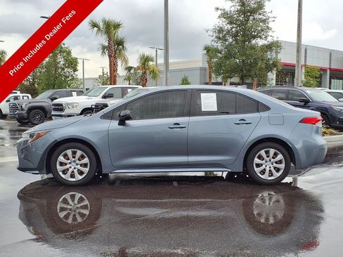Used 2020 Toyota Corolla LE FWD image 4