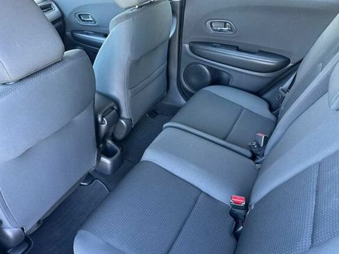 Used 2021 Honda HR-V LX image 12