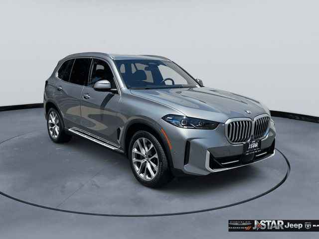 Used 2025 BMW X5 xDrive40i w/ Climate Comfort Package AWD/4WD image 3