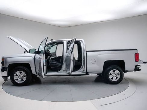 Used 2019 Chevrolet Silverado 1500 LT RWD image 18