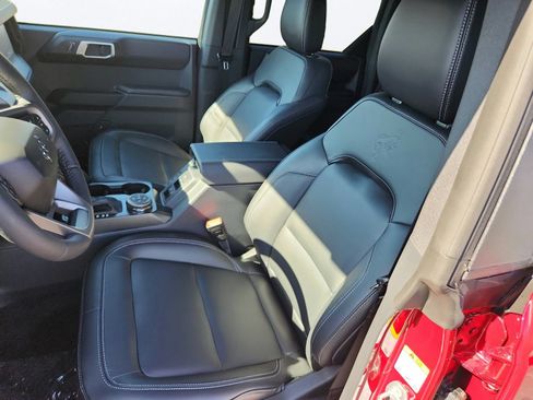 New 2026 Ford Bronco Outer Banks w/ Sasquatch Package AWD/4WD image 12