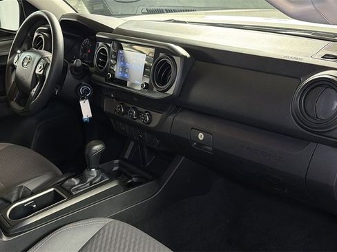 Used 2022 Toyota Tacoma SR image 10