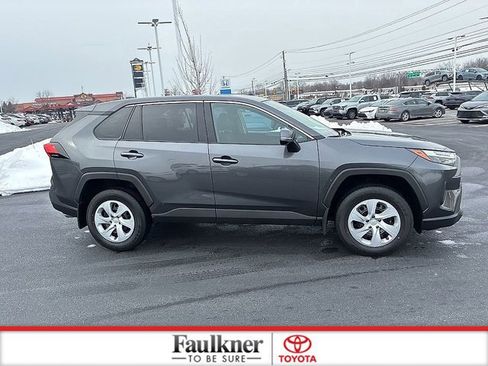 Used 2025 Toyota RAV4 LE image 5