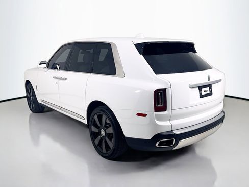 Certified 2021 Rolls-Royce Cullinan AWD/4WD image 2