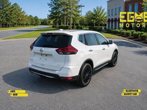 Used 2017 Nissan Rogue S AWD/4WD image 4