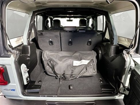 Used 2023 Jeep Wrangler Unlimited Sahara w/ Cold Weather Group image 31