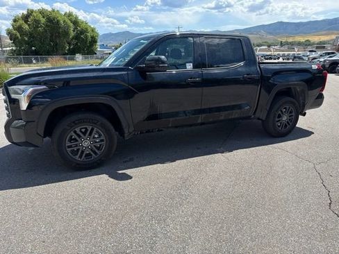 Used 2024 Toyota Tundra SR5 w/ SR5 Convenience Package AWD/4WD image 2