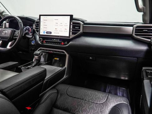 Used 2023 Toyota Sequoia Limited w/ Tow Technology Package AWD/4WD image 19