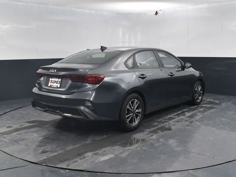 Used 2024 Kia Forte LXS image 9