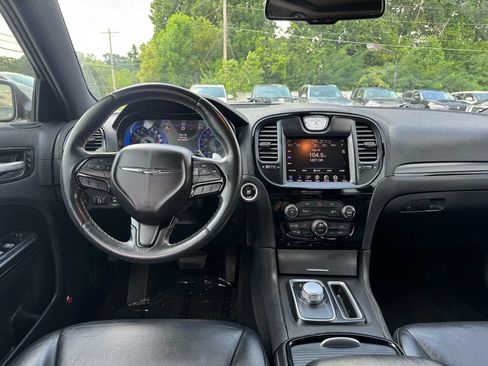 Used 2015 Chrysler 300 S w/ 300S Premium Group RWD image 22