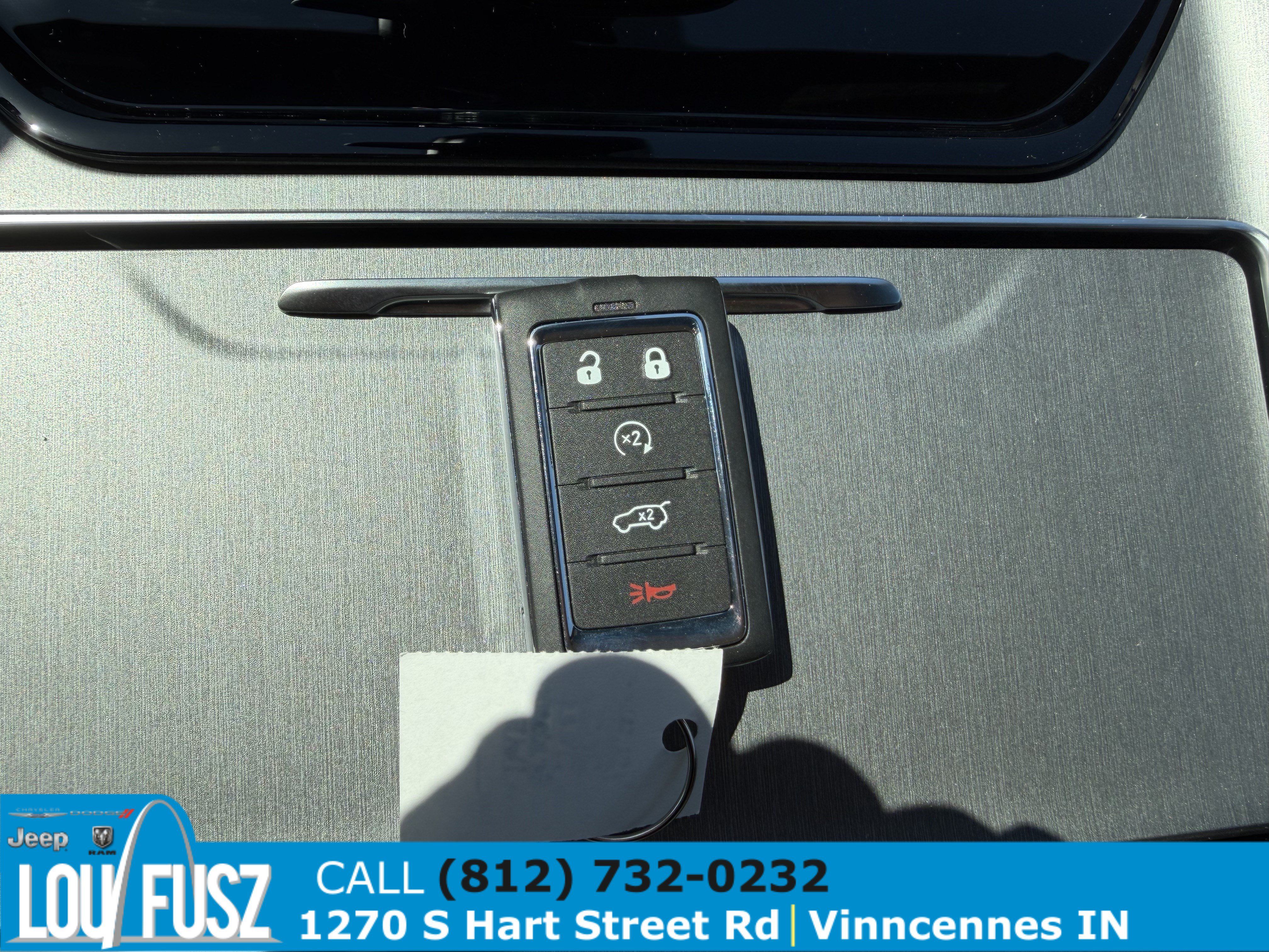 New 2026 Jeep Grand Wagoneer L 4WD w/ Premium Group I image 25