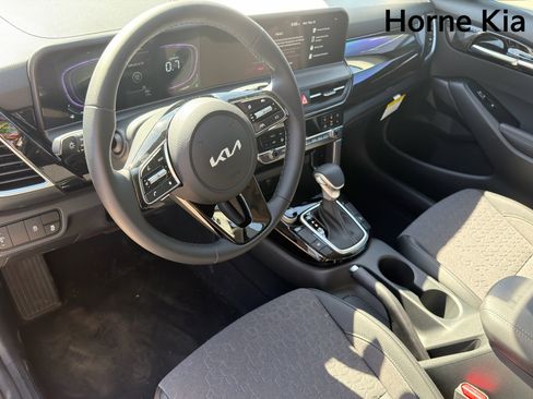New 2026 Kia Seltos S FWD image 12