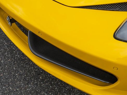 Used 2013 Ferrari 458 Spider RWD image 21