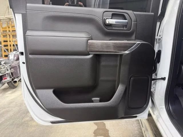Used 2021 Chevrolet Silverado 2500 LTZ w/ LTZ Premium Package AWD/4WD image 20