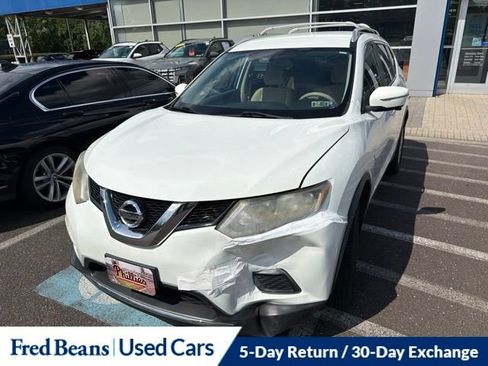 Used 2015 Nissan Rogue SV w/ SV Premium Package AWD/4WD image 1