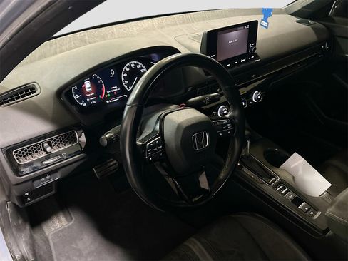 Used 2023 Honda Civic Sport image 9