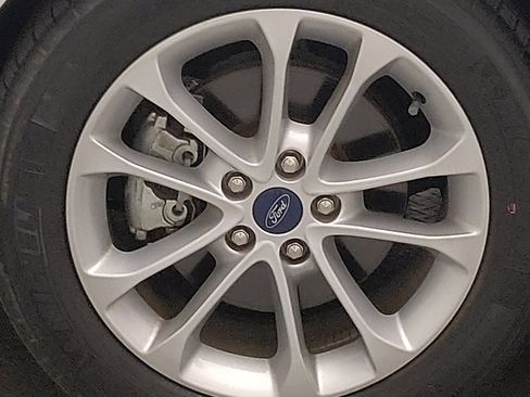 Used 2020 Ford Fusion SE image 31