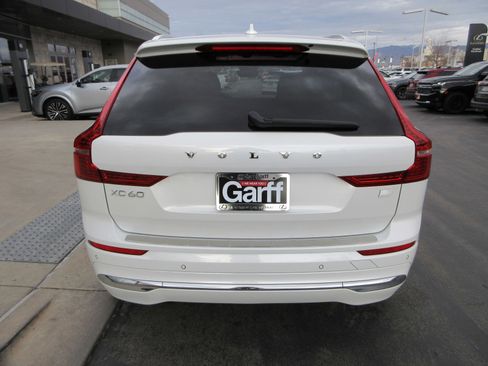 Used 2023 Volvo XC60 T8 Ultimate image 7
