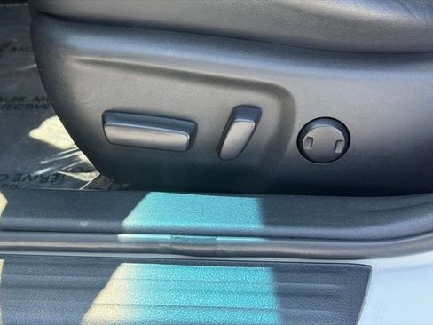 Used 2016 Toyota Camry XLE w/ Moonroof Package FWD image 21