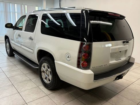Used 2007 GMC Yukon XL Denali image 7