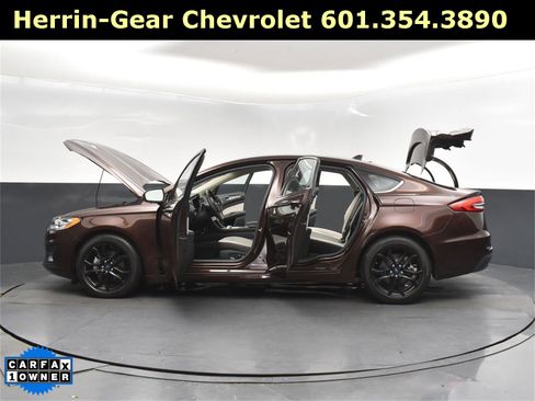 Used 2019 Ford Fusion SE w/ Equipment Group 151A image 47
