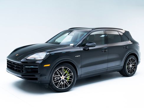 New 2026 Porsche Cayenne E-Hybrid image 1