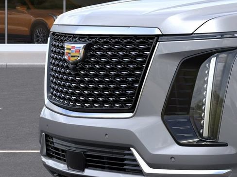Used 2026 Cadillac Escalade Luxury w/ Touring Package AWD/4WD image 13