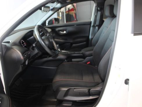 Used 2024 Honda HR-V Sport image 7