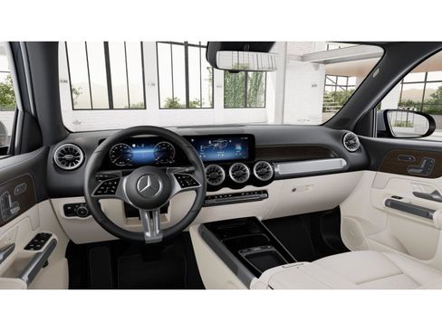 New 2026 Mercedes-Benz GLB 250 image 3