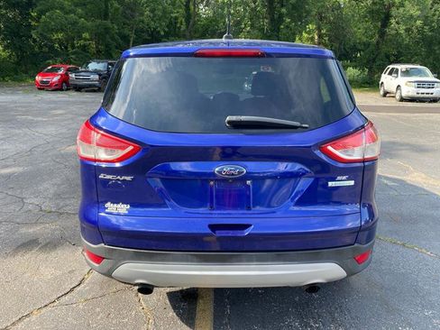 Used 2016 Ford Escape SE image 3