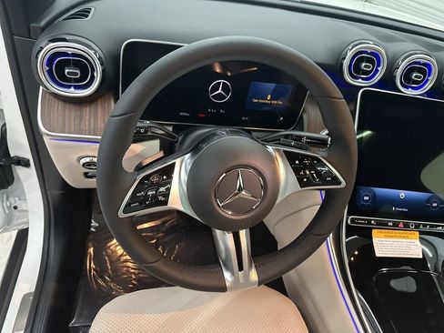 New 2026 Mercedes-Benz GLC 300 4MATIC image 10