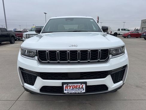 New 2026 Jeep Grand Cherokee Limited image 30