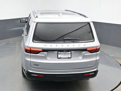 Used 2022 Jeep Wagoneer Series III w/ Premium Group I image 45