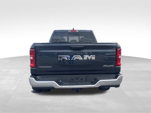 Used 2025 RAM 1500 Big Horn AWD/4WD image 5