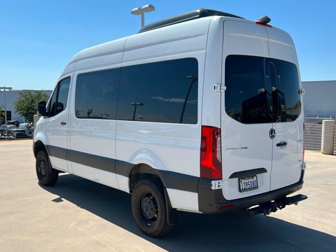 Used 2022 Mercedes-Benz Sprinter 2500 image 3
